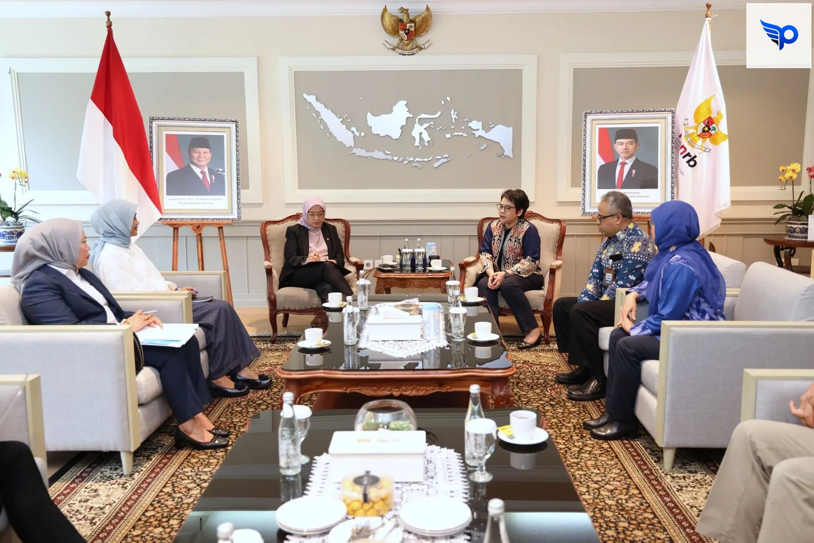 Menteri PANRB Rini Widyantini pada Audiensi Kepala LKPP Sarah Sadiqa, di Kantor Kementerian PANRB, Jakarta, Jumat (4/9/2026)